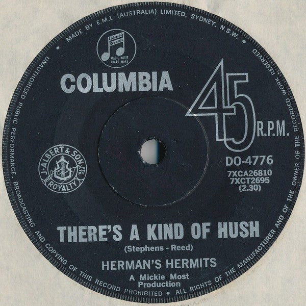 Herman's Hermits : There's A Kind Of Hush / Gas Light Street (7", Single)