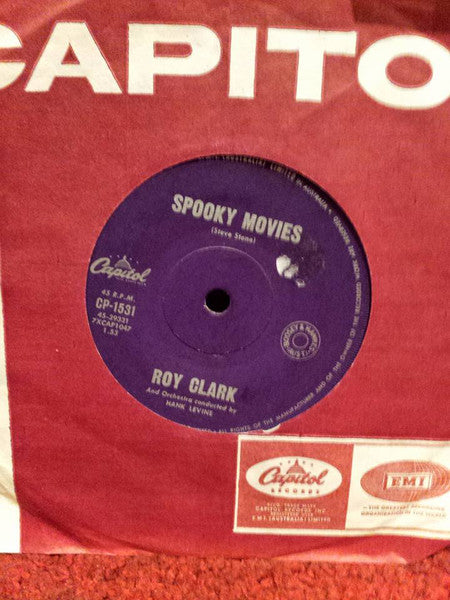 Roy Clark : Tips Of My Fingers / Spooky Movies (7", Single)