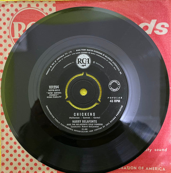 Harry Belafonte : A Hole In The Bucket (7", Single)