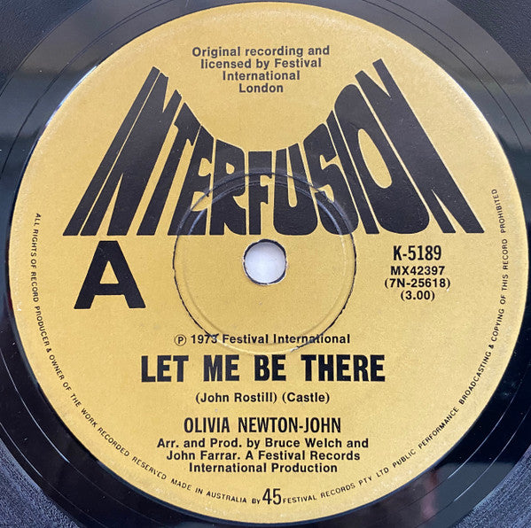 Olivia Newton-John : Let Me Be There (7", Single)