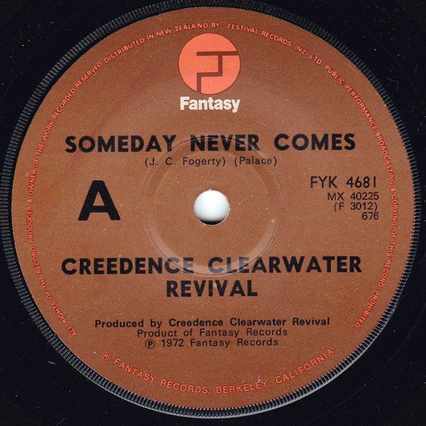 Creedence Clearwater Revival : Someday Never Comes (7", Single)
