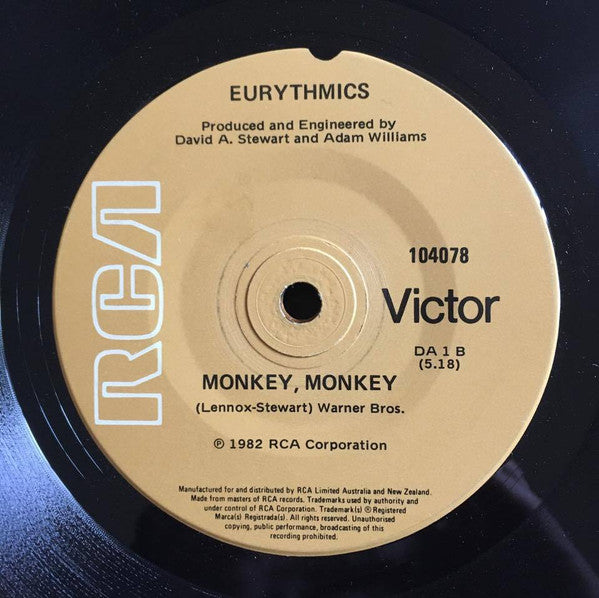 Eurythmics : Love Is A Stranger (7", Single)