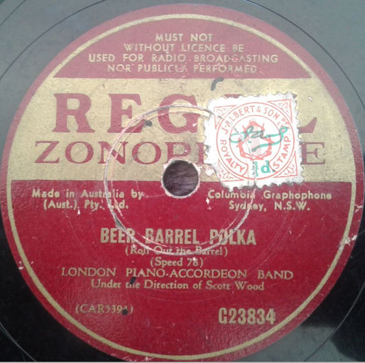 London Piano-Accordeon Band : Beer Barrel Polka / Three Little Fishies (Shellac, 10")