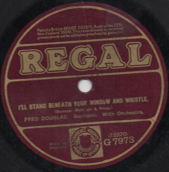 Fred Douglas : Georgia Cabin Door / I'll Stand Beneath Your Window And Whistle (Shellac, 10")